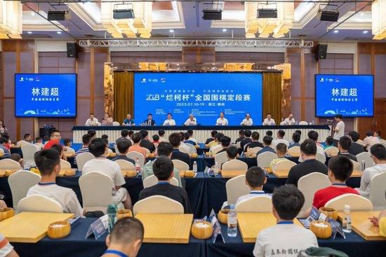 老师脱衣服