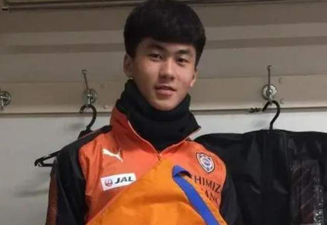 久久久综合免费视频